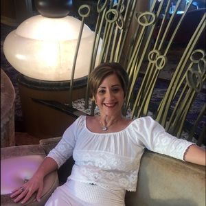 Meet your Posher, Debra